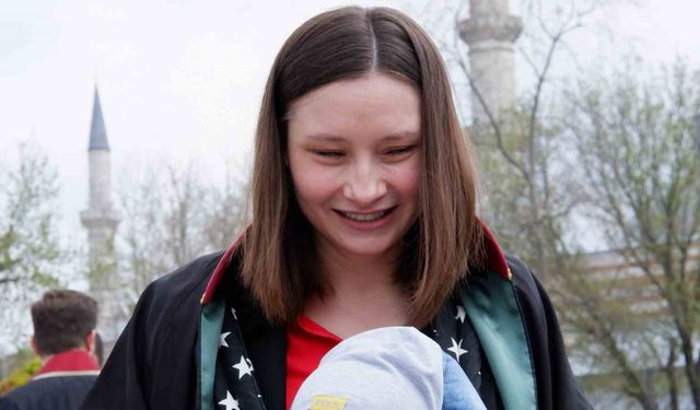 Pencereden düşen avukat kaldırıldığı hastanede kurtarılamadı