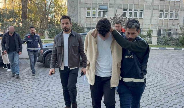 Samsun’da genç kızın 4’üncü kattan atlayıp ölmesiyle ilgili 4 kişi adliyeye sevk edildi