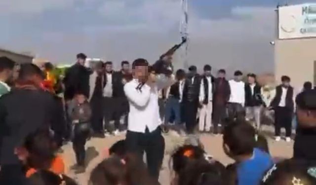 Şanlıurfa’da düğünde uzun namlulu silahla havaya ateş açtı