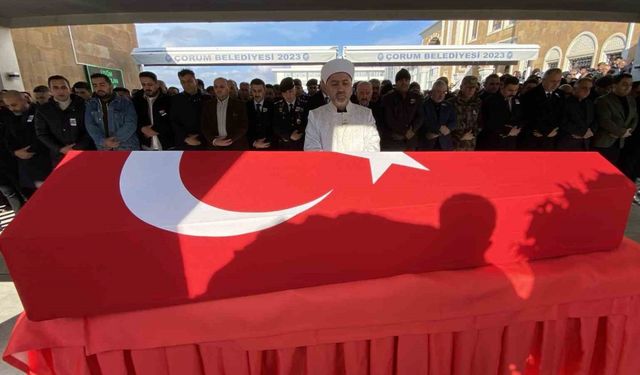 Şehit üsteğmen son yolculuğuna uğurlandı