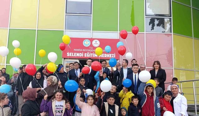 Selendi’de 3 Aralık Dünya Engelliler Günü kutlandı