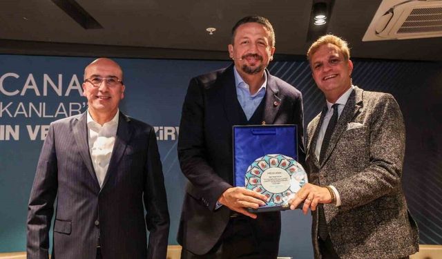 TBF Başkanı Hidayet Türkoğlu "Sağlığın Ve Sporun Zirvesi"ne konuk oldu