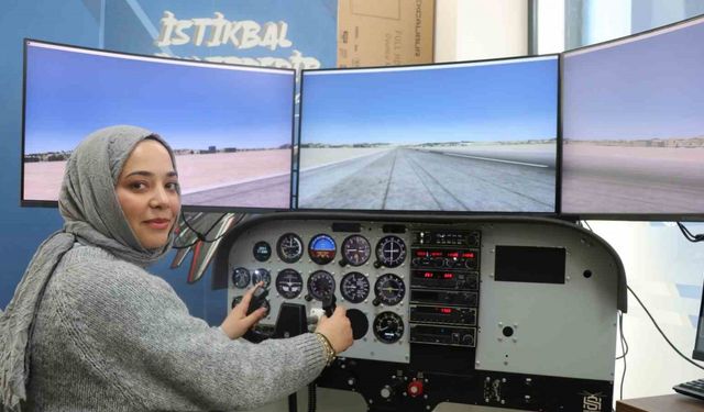 Uçağa binmeden pilot gibi uçuyorlar, simülasyon ile gökyüzüne hazırlanıyorlar