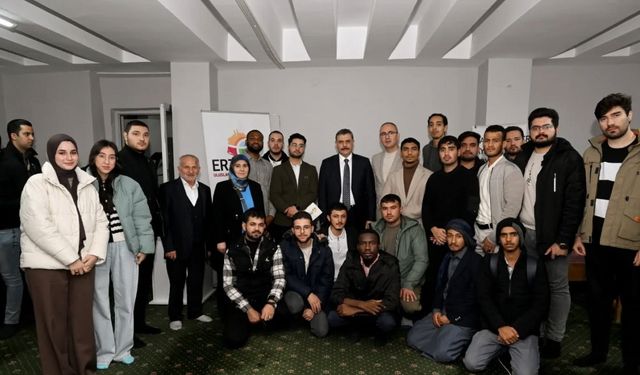 Vali Çiftçi, Uluslararası öğrencilerle biraraya geldi