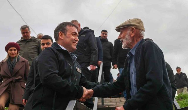 Vali Sözer, yangın mağdurları için yapılan kalıcı konutları inceledi