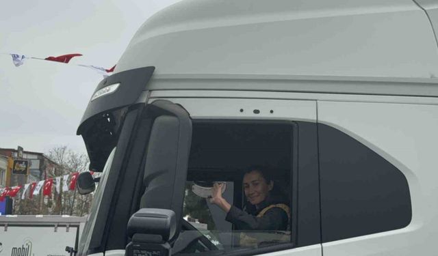 Yardım konvoyuna "kadın eli" değdi