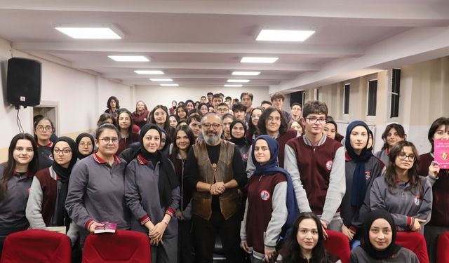 Yazar Yağmur’dan gençlere hayata dair önemli mesajlar