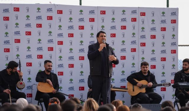 Yılmaz, lise ve üniversite öğrencileri ile buluştu