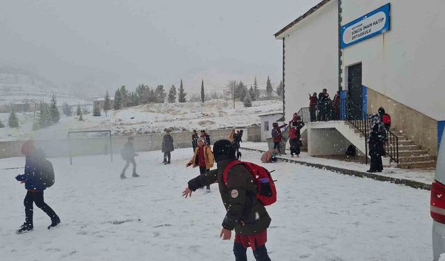 Adıyaman'ın 3 ilçesinde okullar tatil edildi