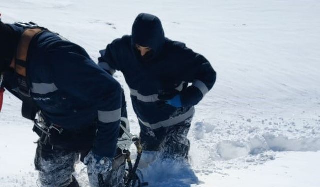 Aras EDAŞ'tan zorlu kış şartlarında kesintisiz enerji mesaisi