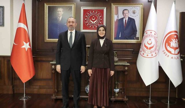 Bakan Göktaş, Cumhurbaşkanlığı Siber Güvenlik Başkanı Önal ile bir araya geldi