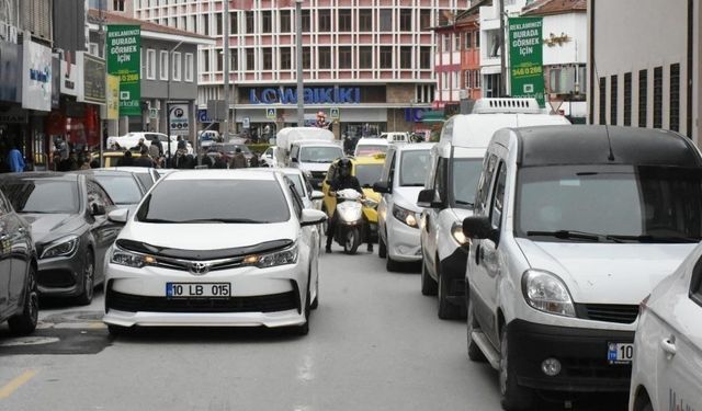 Balıkesir'de 2025 yılında trafiğe kayıtlı taşıt 691 bin oldu