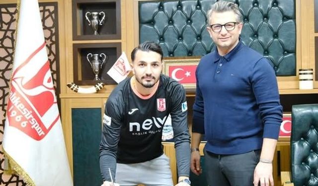 Balıkesirspor Muhammed Resul Yıldırım ve Mehmet Emre Yar'a imza attırdı