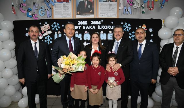 Başkan Genç, öğrencilerin karne heyecanına ortak oldu