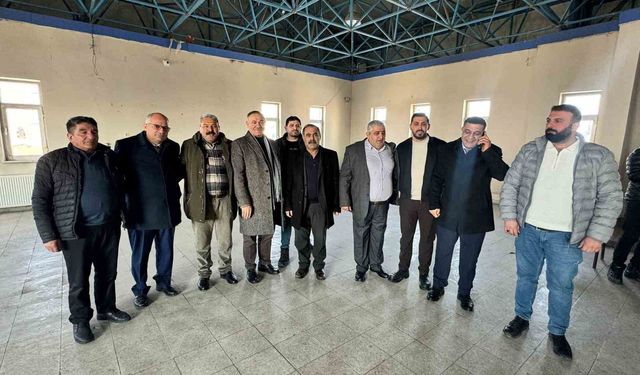 Burhan Taşdemir, Akyaka Esnaf ve Sanatkarlar Odası Başkanlığında güven tazeledi