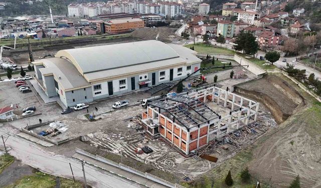 Cimnastik salonu inşaatı tüm hızıyla sürüyor