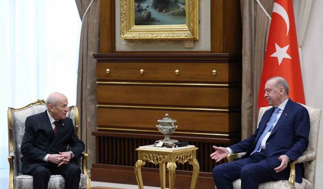Cumhurbaşkanı Erdoğan, Devlet Bahçeli ile bir araya geldi