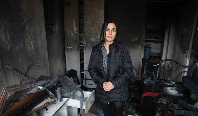 Depremde evi yıkılan ailenin yeni yuvası alev alev yandı