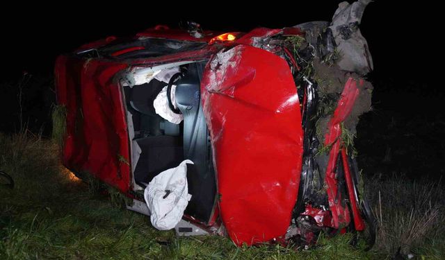 Edirne'de otomobil takla attı: 1'i ağır 2 yaralı