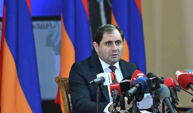 Ermenistan Savunma Bakanı Papikyan: 'Azerbaycan ile silahlanma yarışına girmeyi planlamıyoruz'