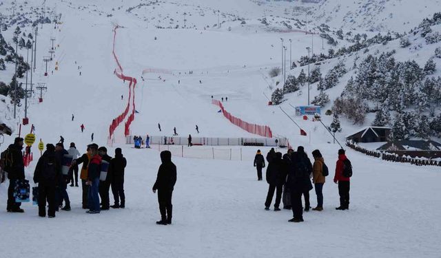 Erzincan Ergan Kayak Merkezinde sömestir yoğunluğu