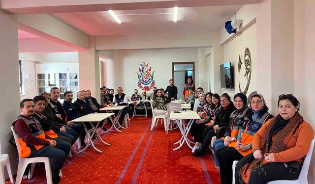 Gediz'de okullarda afet farkındalık eğitimleri düzenlendi