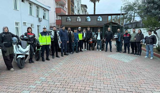 İlçede motosiklet sürücüsü artınca çareyi güvenli sürüş eğitimi vermekte buldular