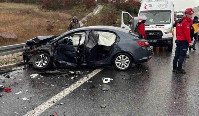 İzmir-İstanbul Otoyolu'nda zincirleme kaza: 1 ölü, 10 yaralı