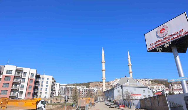 Kahramanmaraş Doğukent'te yerinde dönüşümle yüzlerce konut inşa ediliyor