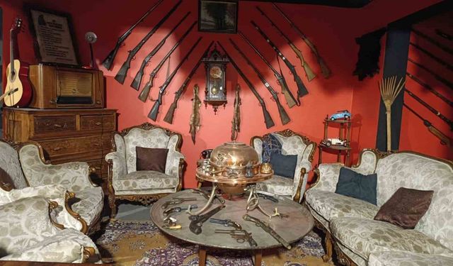 Kahramanmaraş'ta nostalji durağı: Antikaların arasında zaman yolculuğu