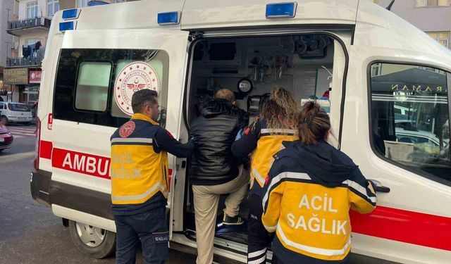 Karaman'da motosikletin çarptığı yaya yaralandı