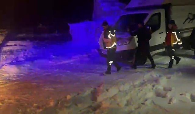 Kars'ta 1 yaşındaki bebek için ekipler seferber oldu