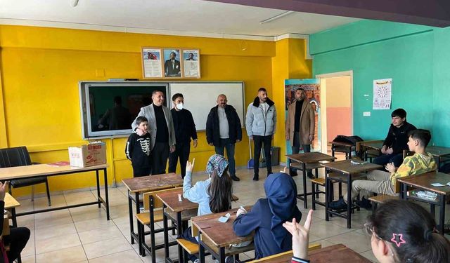 Kayseri Ülkü Ocakları'ndan Türk gençliğine büyük sağlık hamlesi: 2 bin öğrenciye sağlık taraması