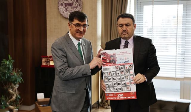 Kütahya Şehitler Takvimi valilik makamına takdim edildi