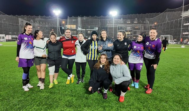 Marmaris'te kadınlardan 9 yıllık futbol geleneği