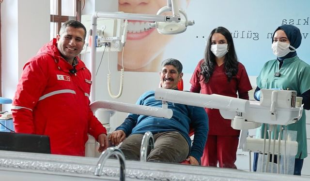 Muradiye'de gönüllü dokunuş: Yıllardır ertelenen tedavi gerçek oldu