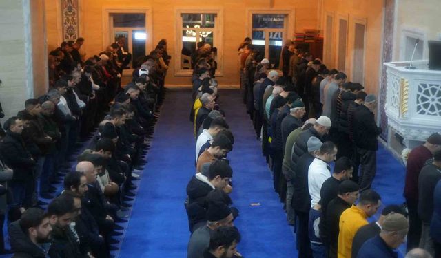 Muş'ta Miraç Kandili dualarla idrak edildi