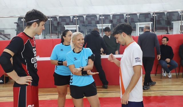 Okul Sporları Gençler B Hentbol Yarı Finalleri Kütahya'da tamamlandı