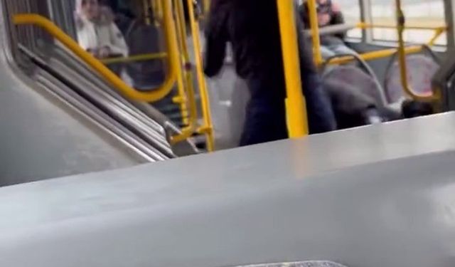 Otobüsün içinde tekme tokat böyle darp etti...'Komutanıma bıçak çekmişti'