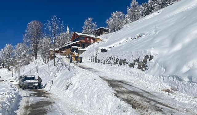 Rize'de 131 köy yolu ulaşıma açıldı