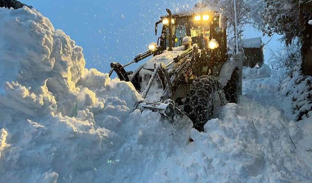 Rize'de 63 köye kar nedeniyle ulaşım sağlanamıyor