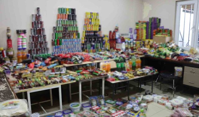 Şanlıurfa'da 1 buçuk milyon TL'lik tarihi geçmiş ürünler ele geçirildi