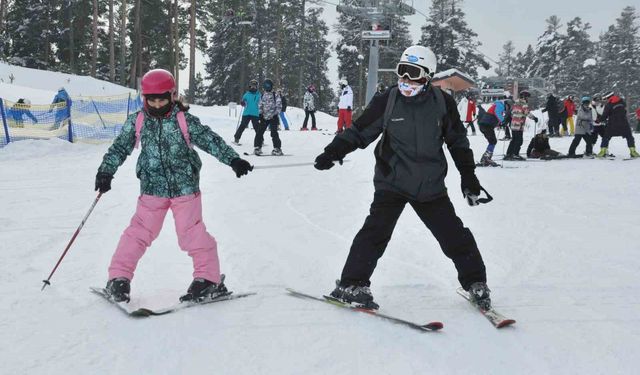 Sarıkamış'ta sömestr heyecanı: Kristal kar üzerinde doluluk yüzde 100'e ulaştı