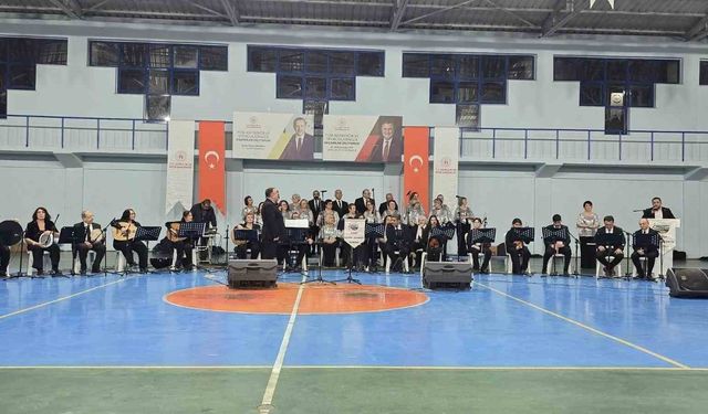 Sinop'ta Türk halk müziği rüzgarı