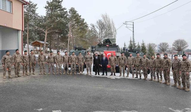 Sivas'ta PÖH timleri dualarla Suriye'ye uğurlandı