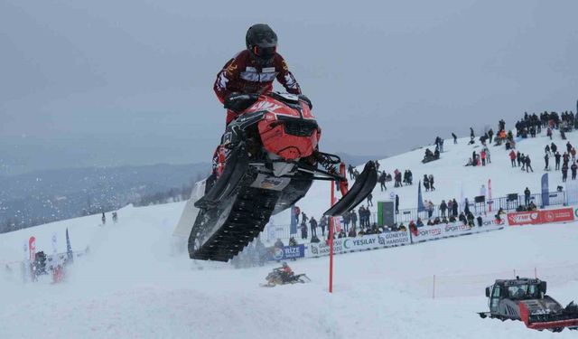 SNX Türkiye Dünya Kar Motosikleti Şampiyonası Rize'de başladı