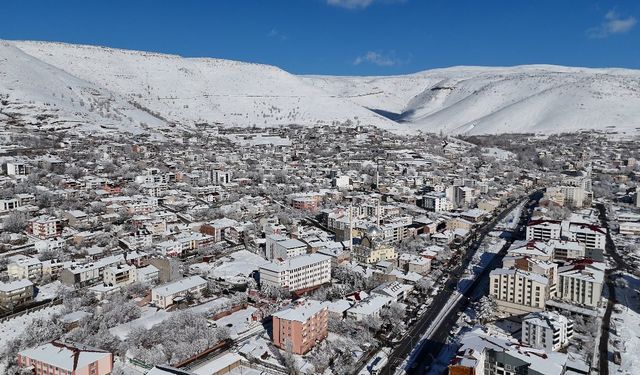 Solhan'da kar çilesi devam ediyor