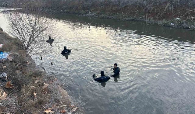Sulama kanalında kaybolan sürücü 10 gündür aranıyor