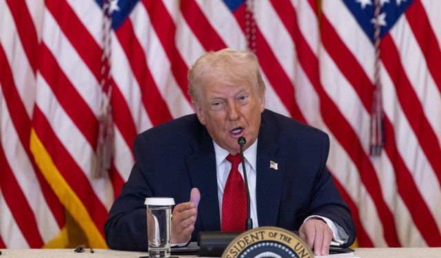 Trump: 'Hamaney hasta bir adam, İran'da yeni bir liderlik aramanın zamanı geldi'