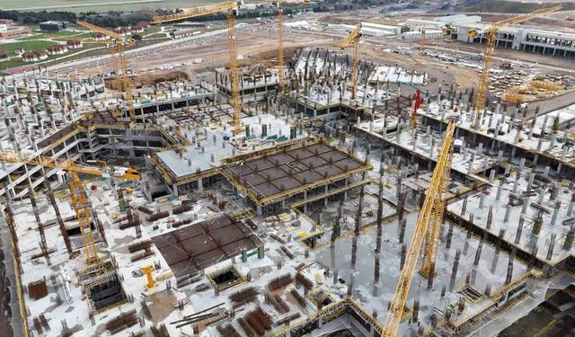 Türkiye'nin en büyük şehir hastanesi Sancaktepe'de yükseliyor